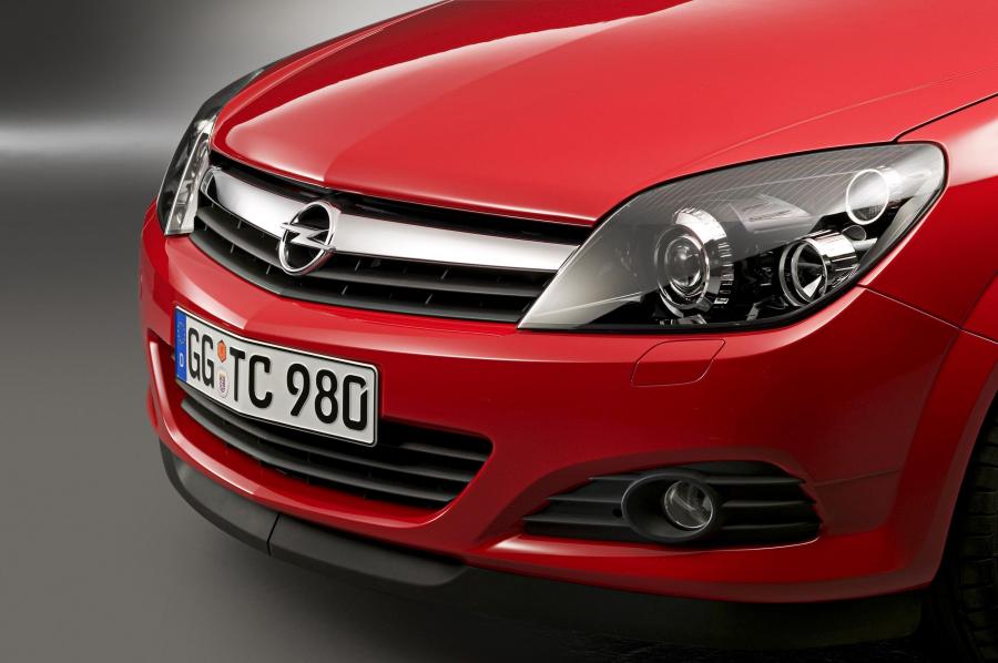  Opel Astra GTC 2005 года  (фото 69 из 212)